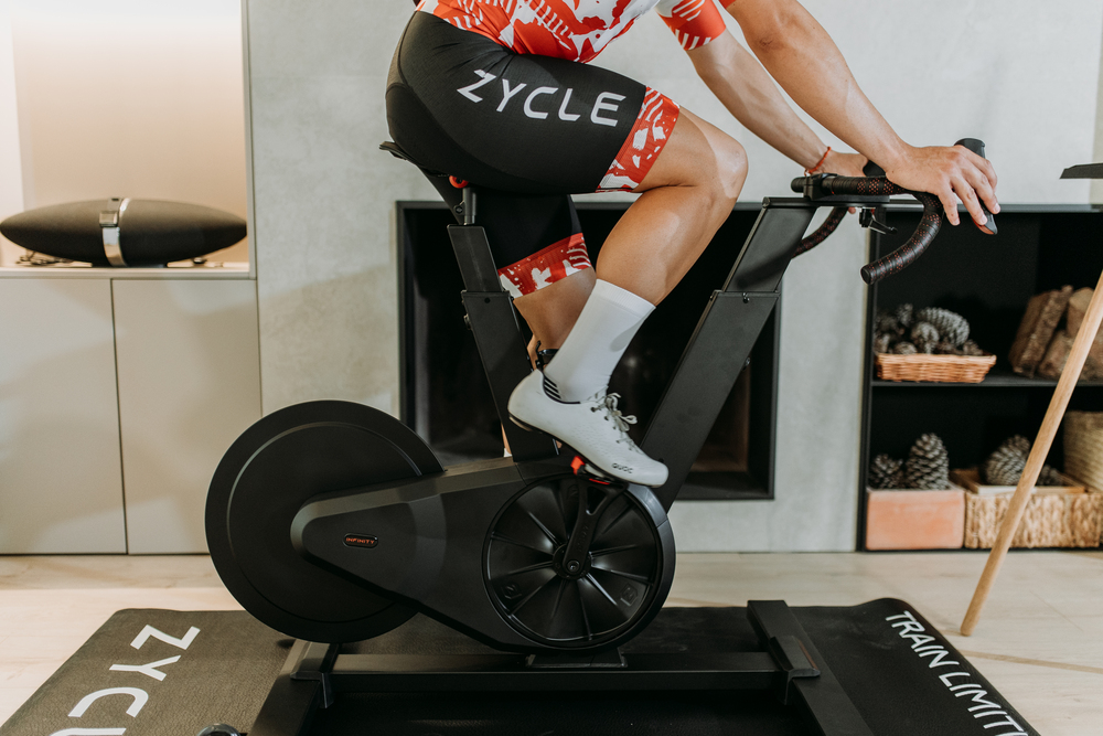 Cómo mejorar tu salud cardiovascular y moldear tu figura sin salir de casa